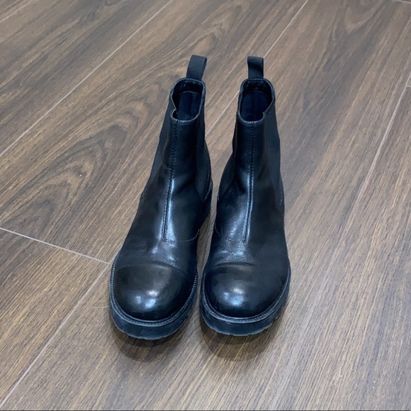 Vagabond Shoemakers Kenova Chelsea Boots - Picture 5 of 10